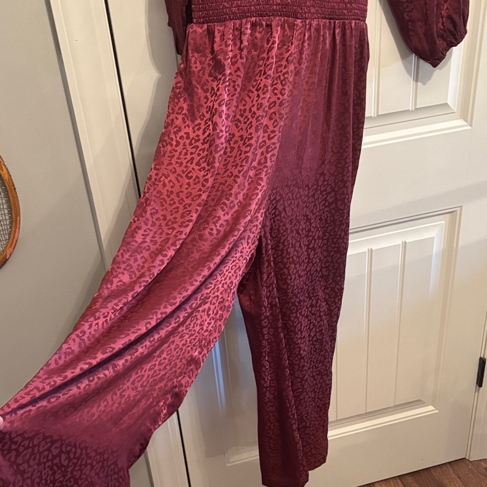 Elegant Burgundy Animal Print 3/4 Sleeve Jumpsuit NWT - Picture 2 of 4